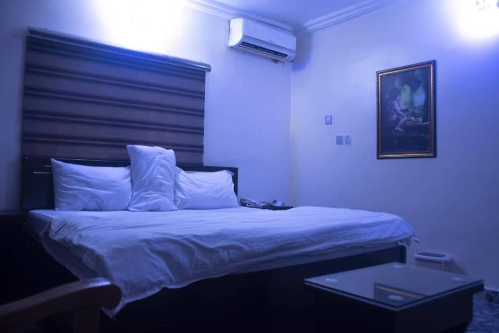 Kay Luxury Suites Ούγιο Εξωτερικό φωτογραφία