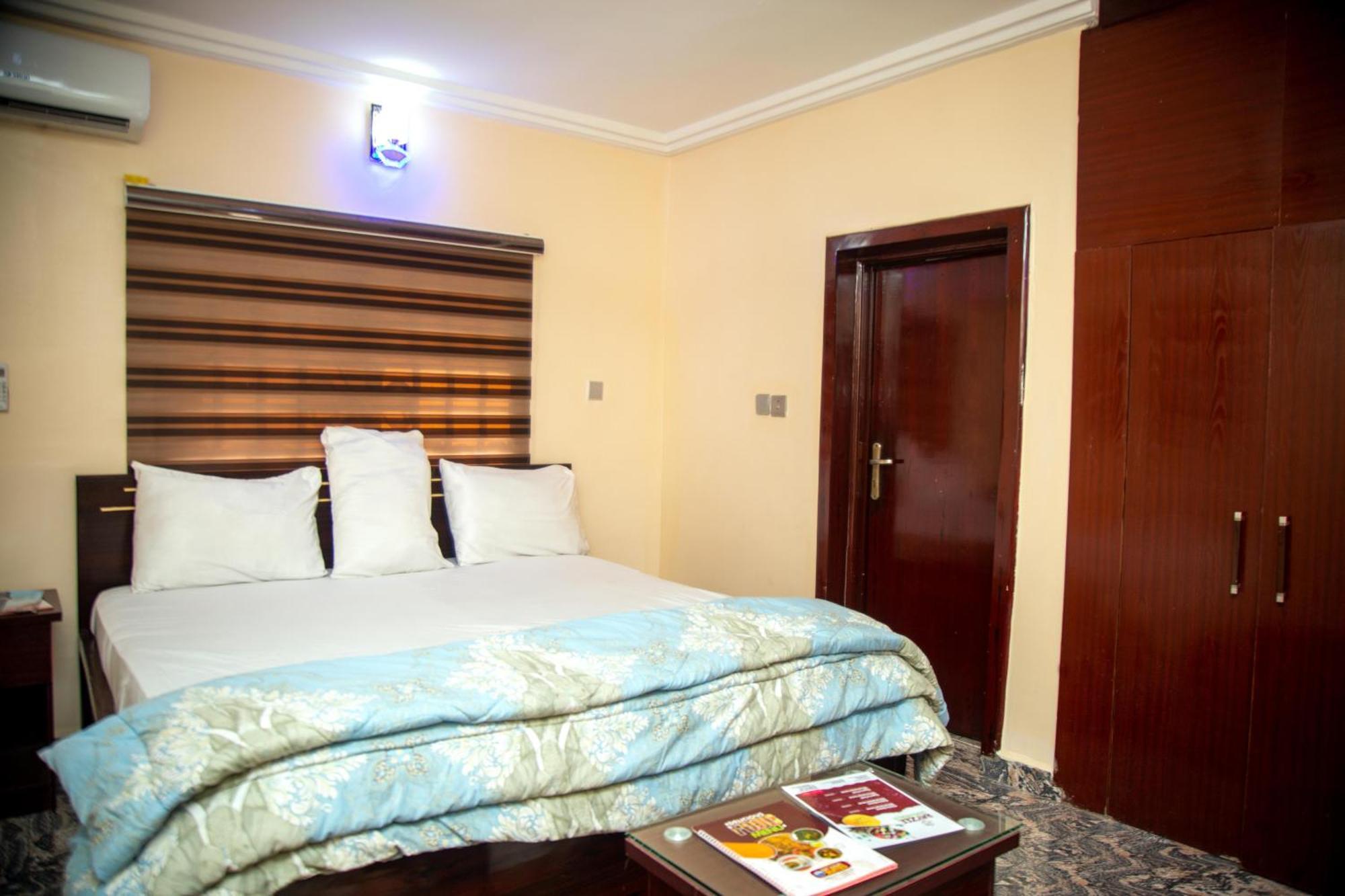 Kay Luxury Suites Ούγιο Εξωτερικό φωτογραφία